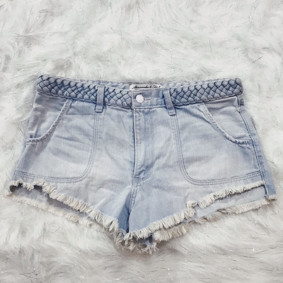 Abercrombie & Fitch Festival Shorts - Picture 5 of 6